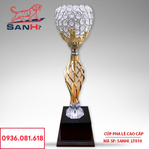 Cúp pha lê cao cấp chén thân vàng SanHi-LT010